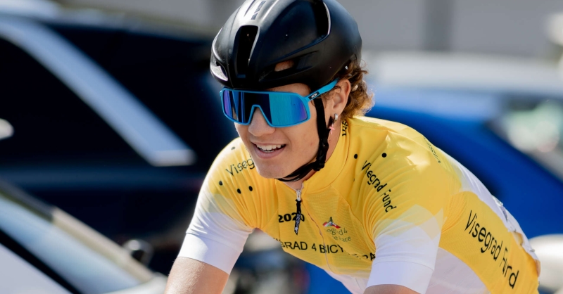 Profiként folytatja az első magyarországi ifjúsági világkupa-győztese